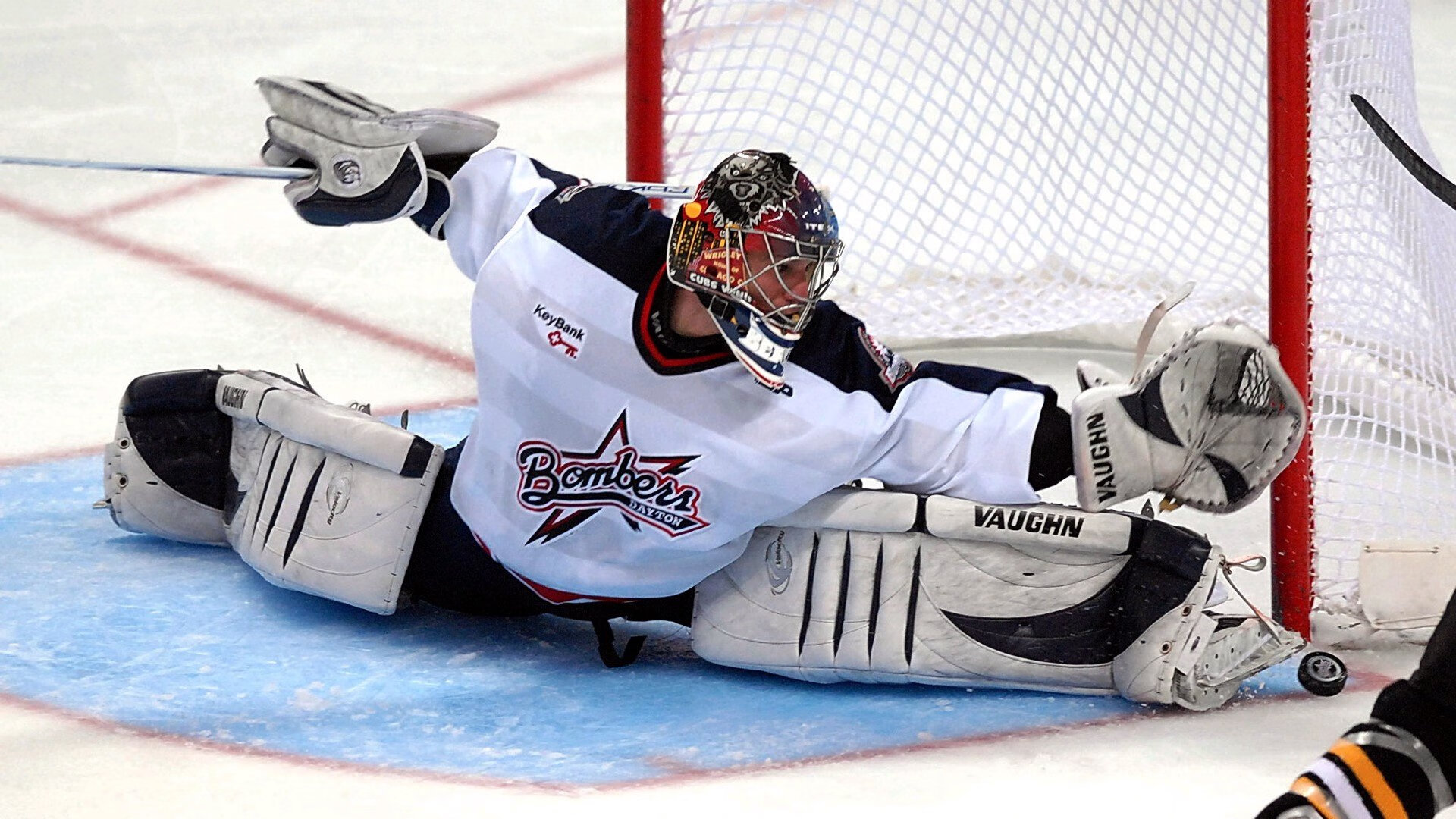 阿贾克斯在赛季末崩盘,主帅法里奥利赛季结束后辞职。,阿贾克斯vs里尔历史战绩