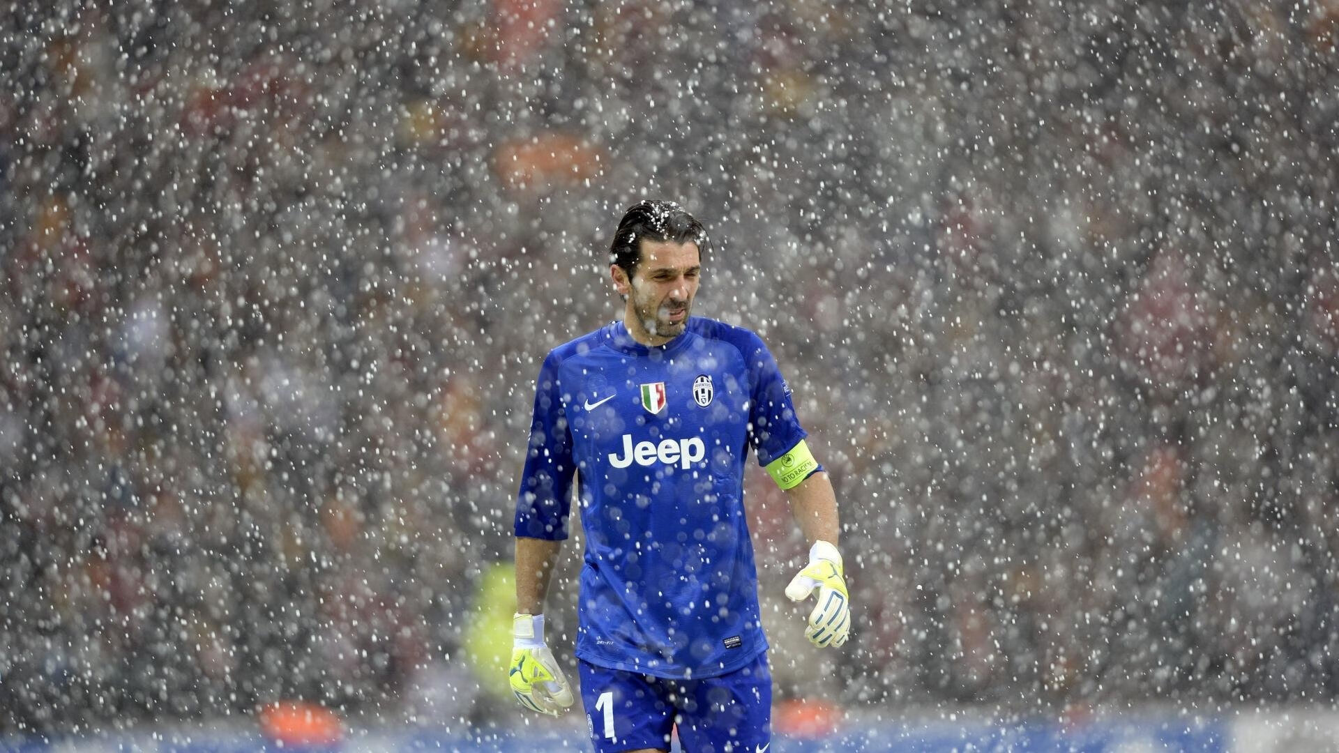 拜仁慕尼黑欲签下法国国脚增强中场，拜仁法国队