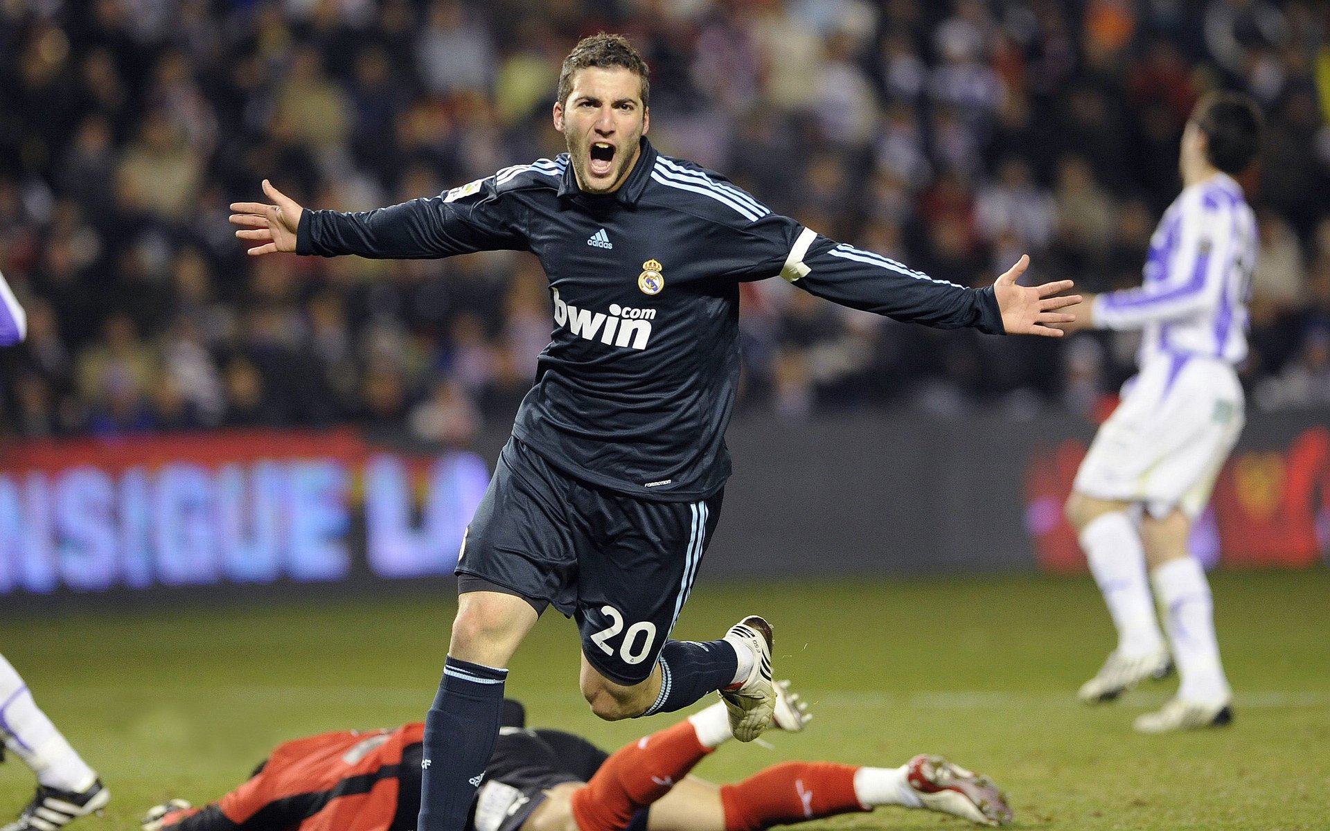 摩洛哥队门将表现稳定，获得称赞，摩洛哥足球队实力如何