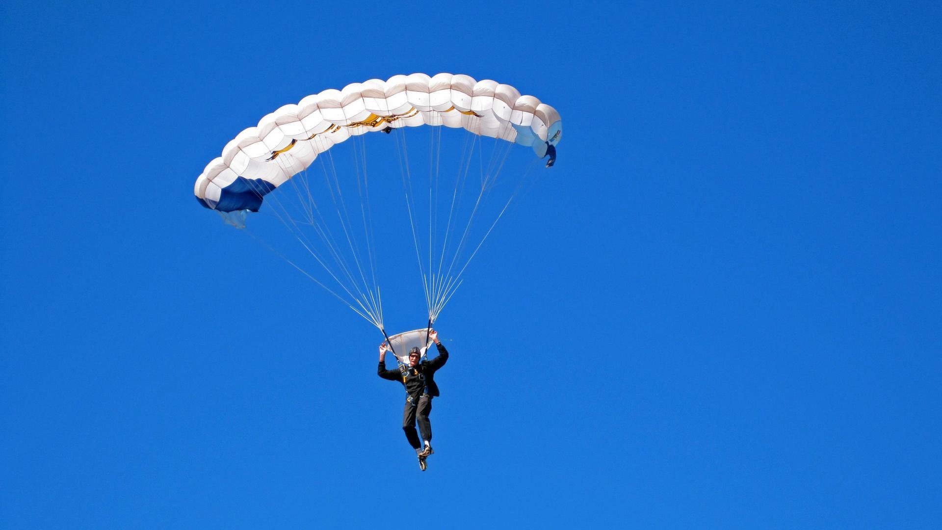 运动员公益：用爱心和行动点亮更多希望之光，运动员捐款